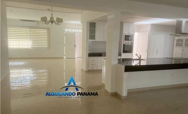 ALQUILER DE CASA EN RESIDENCIAL HOWARD
