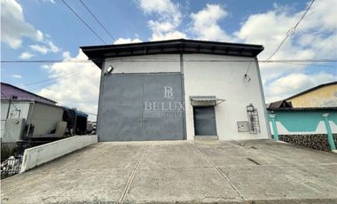 VENTA DE GALERA, EN PARQUE LEFEVRE (8)