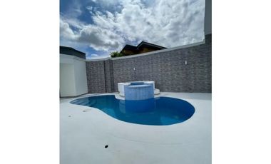 SE ALQUILA CASA EN ALTOS DE PANAMA