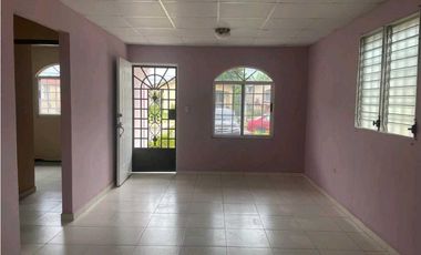 SE ALQUILA CASA EN VILLA DEL SOL