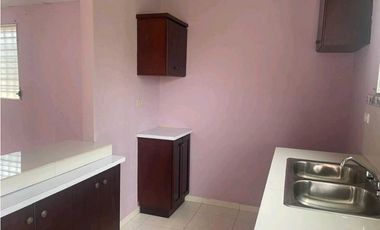 SE ALQUILA CASA EN VILLA DEL SOL