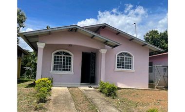 SE ALQUILA CASA EN VILLA DEL SOL