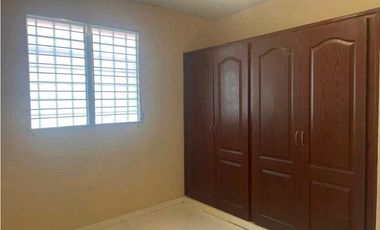 SE ALQUILA CASA EN VILLA DEL SOL