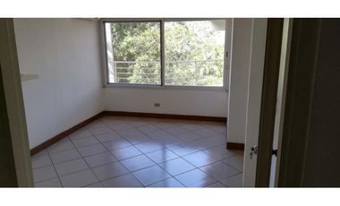 SE ALQUILA CASA EN CERRO ANCON