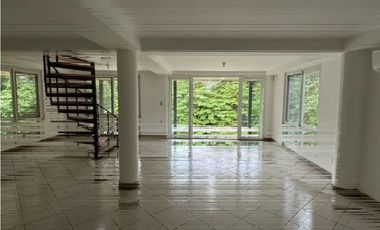 SE ALQUILA CASA EN CERRO ANCON