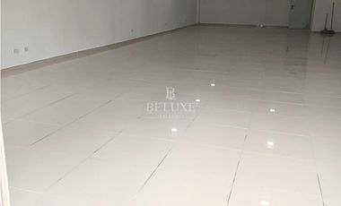 ALQUILER DE LOCAL COMERCIAL EN PLAZA SIGNATURE POINT, EN VA ESPAÑA(8)