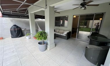 Venta: Casa en PH Palmia Woodlands