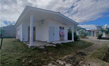 SE VENDE CASA EN VILLA DE LOS SANTOS - AGUA MARINA.