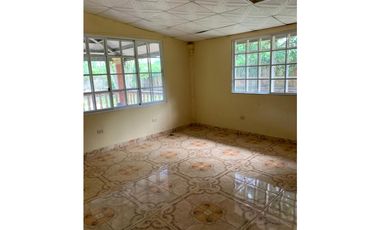 Amplia Residencia ala venta en Santa Marta, Bugaba