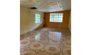 Amplia Residencia ala venta en Santa Marta, Bugaba