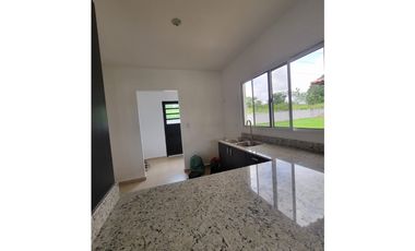 Residencial  ,San Antonio Hills, David