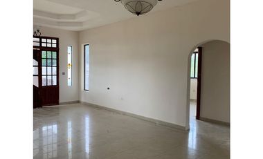 Casa a la venta, San Carlitos David