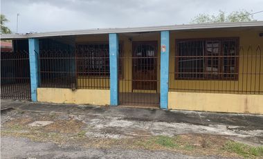 Residencia Reposeída en área céntrica de David