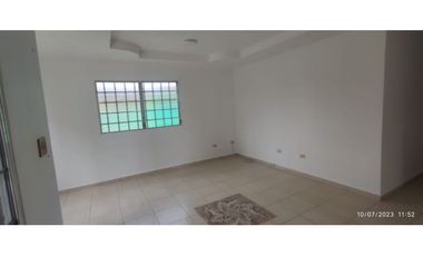 Hermosa vivienda ubicada en área céntrica en David