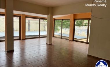 Hermosa vivienda con dos piscinas