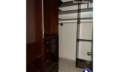 Hermosa vivienda con dos piscinas