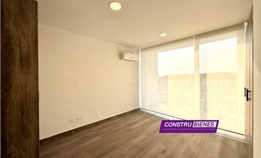 Nuevo departamento semi amoblado en URB. PORTOMANTA, Manta