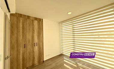 Nuevo departamento semi amoblado en URB. PORTOMANTA, Manta