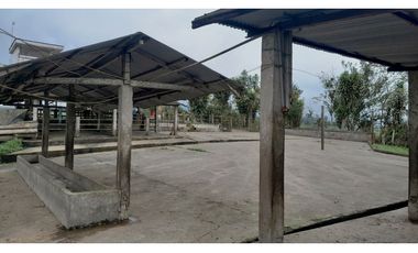 Venta de Hacienda en el Sector Santo Domingo, a 16 km de la Ciudad.