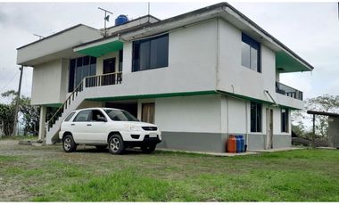 Venta de Hacienda en el Sector Santo Domingo, a 16 km de la Ciudad.