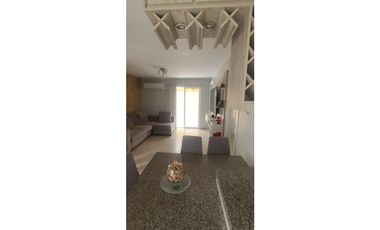 En venta casa 2 habitaciones Urb. Arboleda.