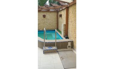 En venta casa 2 habitaciones Urb. Arboleda.