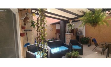 En venta casa de 4 habitaciones urb. Arboleda