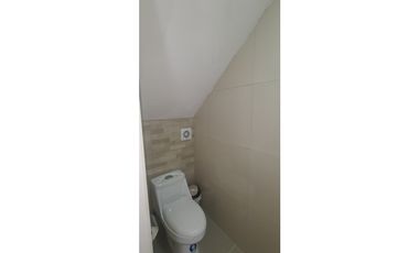 En venta casa de 4 habitaciones urb. Arboleda