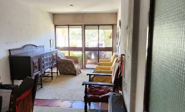 DEPARTAMENTO EN VENTA EN CALLE URQUIZA 1264  (A RECICLAR )