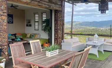 CASA EN RENTA EN EL CORAZON DEL VALLE DE GUADALUPE