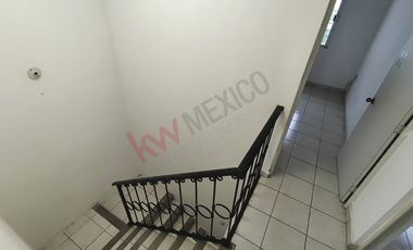 Casa en venta en Fracc Monte Real con recámara en planta baja