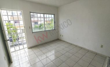 Casa en venta en Fracc Monte Real con recámara en planta baja