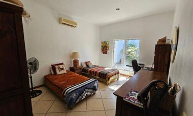 10 Palma Real. Casa Esquina