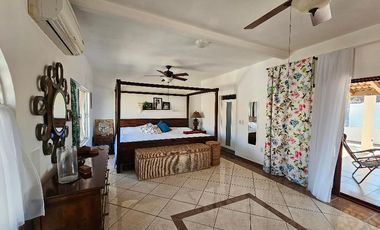 10 Palma Real. Casa Esquina