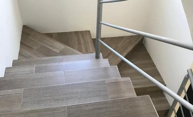 CASA EN VENTA EN PUERTA DEL SOL - ESTRÉNALA TÚ - DENTRO DE BOSQUE REAL COUNTRY CLUB!!