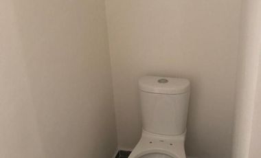 CASA EN VENTA EN PUERTA DEL SOL!