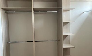 CASA EN VENTA EN PUERTA DEL SOL!