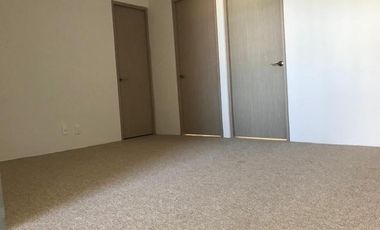 CASA EN VENTA EN PUERTA DEL SOL!