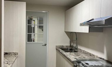 CASA EN VENTA EN PUERTA DEL SOL!