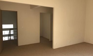 CASA EN VENTA EN PUERTA DEL SOL!