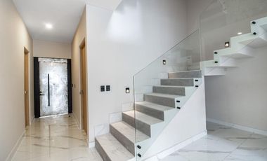 CASA NUEVA EN RESIDENCIAL VIA CUMBRES EN VENTA EN CANCUN COLDWELL BANKER