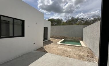Casa en Preventa con Paneles Solares ,Merida , Una Planta/Alberca/3 Habitaciones