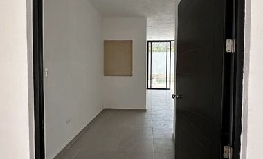 Casa en Preventa con Paneles Solares ,Merida , Una Planta/Alberca/3 Habitaciones