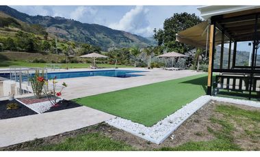 Arriendo finca Copacabana vereda el Zarzal Antioquia