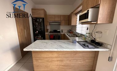 Casa en venta por la UVM (Tracia II)