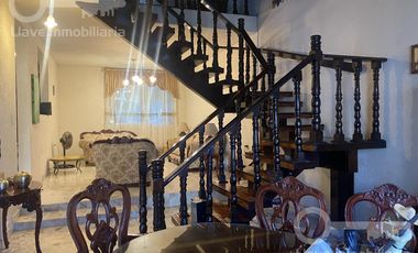 Casa amueblada en renta ubicada en Quevedo, Col. María de la Piedad, en Coatzacoalcos, Veracruz.