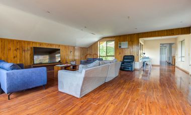 Casa en arriendo en LO BARNECHEA