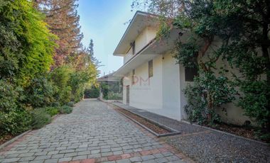 Casa en arriendo en LO BARNECHEA