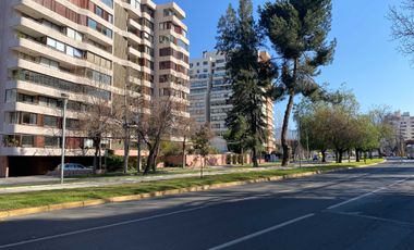 Local comercial en arriendo en LAS CONDES