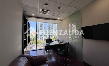 Oficina en Venta en Alonso de Córdova metro Manquehue